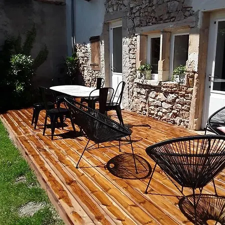 Casa de Férias Le Pot De Vin Lancié